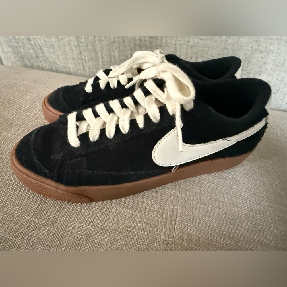 Nike Black and White Sneakers